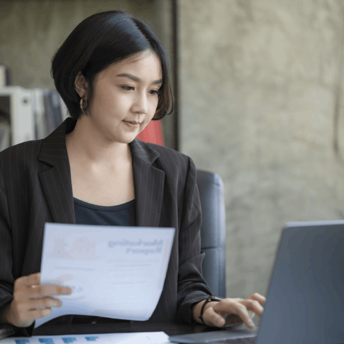 An expert translator providing professional Marriage Certificate translation services in New York City.